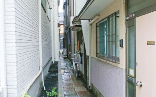 路地裏物件
